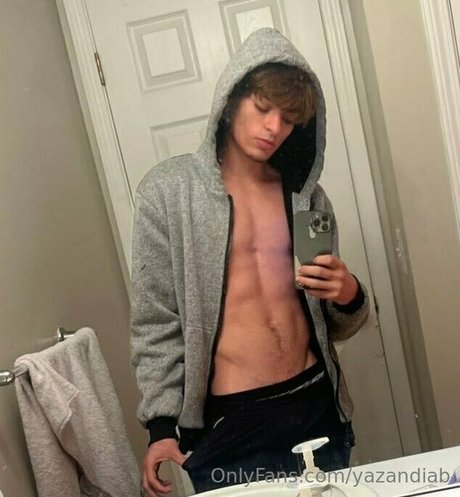 yazandiab star sexy photo