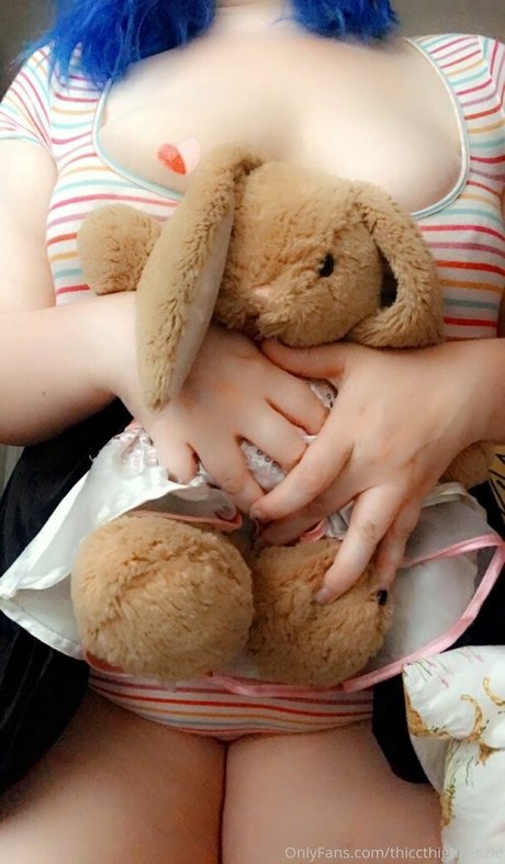 thiccthighkenzie model nudes gallery