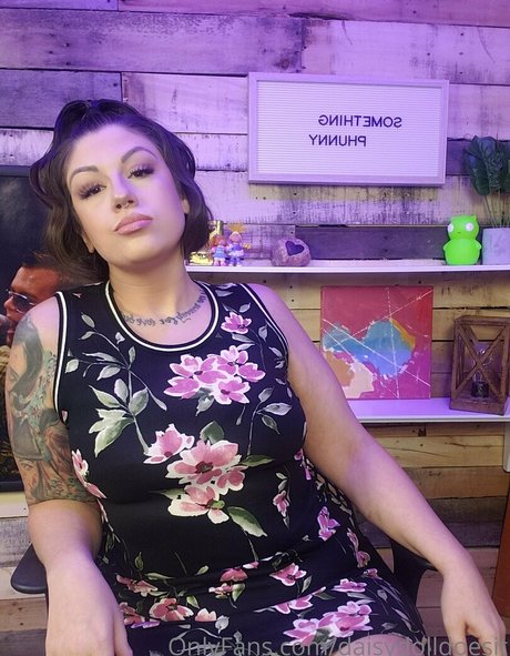 daisydolldoesit star top photos