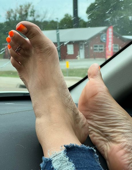 latinagoldensoles hd actress picture