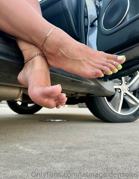 latinagoldensoles hd star image