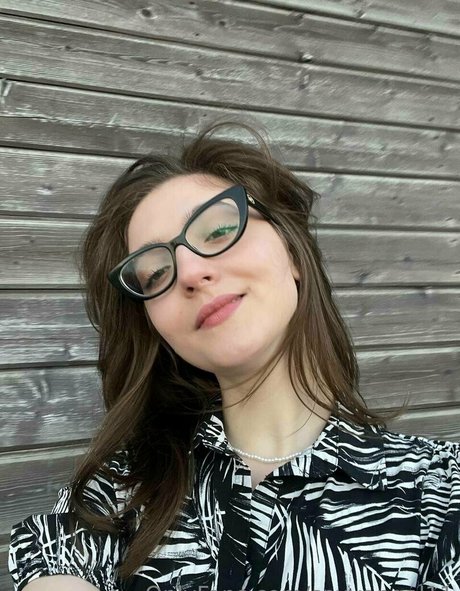 sofiaa2307 pretty actress photos