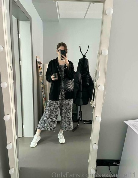 sofiaa2307 nudes actress pics