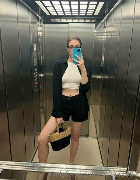 sofiaa2307 nudes star archive