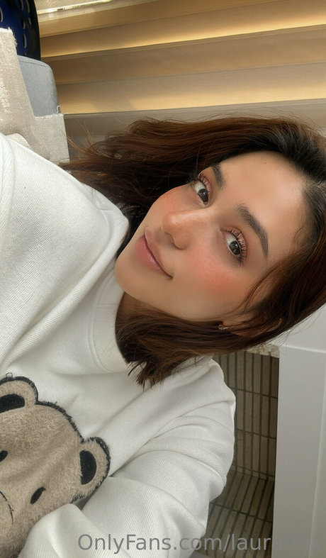 laura99x nice model galleries