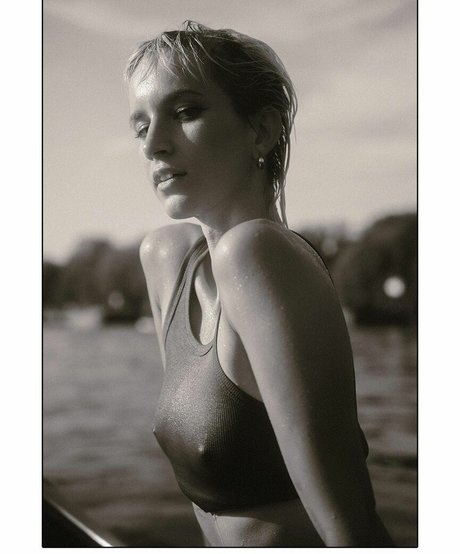 Anni Baumann pretty pornstar gallery