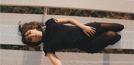 sofiaswetdreams naked actress photo