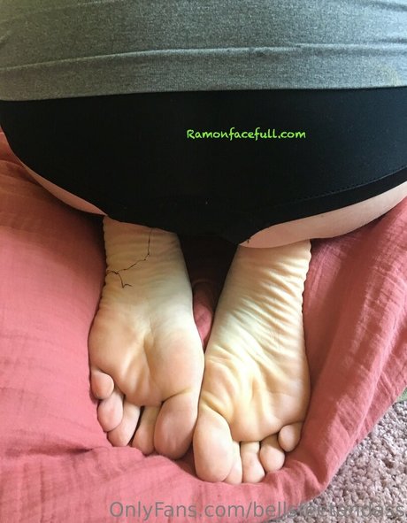 bellsfeetandass erotic actress archive