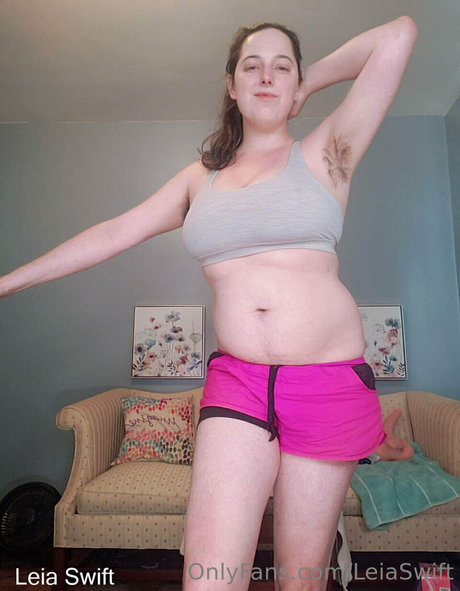 leiaswift nudes model picture