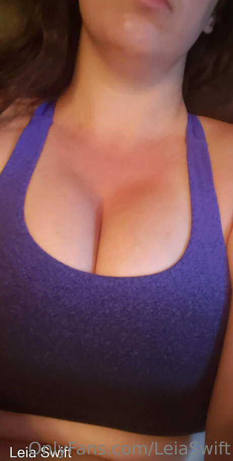 leiaswift sex model picture