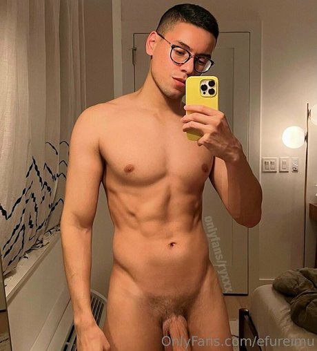 efureimu nudes star image