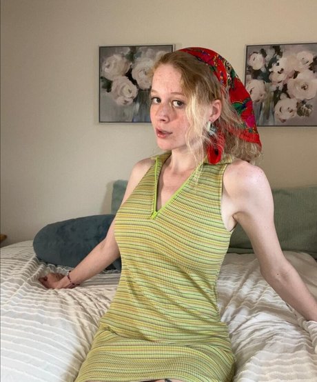 allie0t beautiful star img