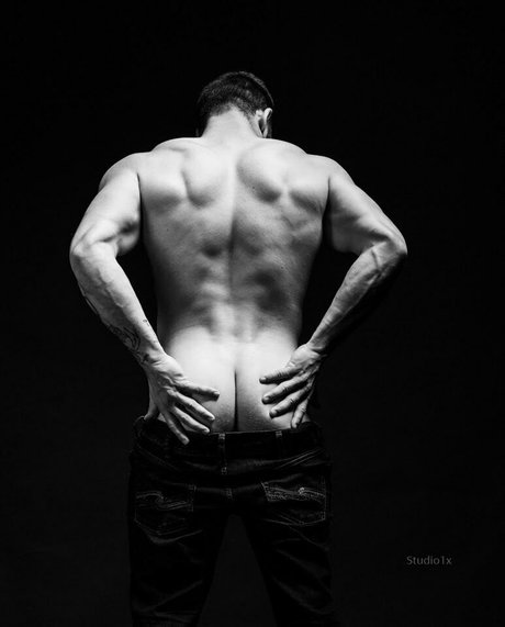 pregnant threesome onlyfans naked pictures