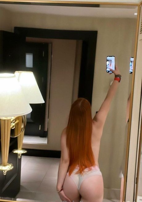 Ayarie Velez star sexy pic