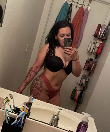 itsmellybaybee pornstar erotic pictures