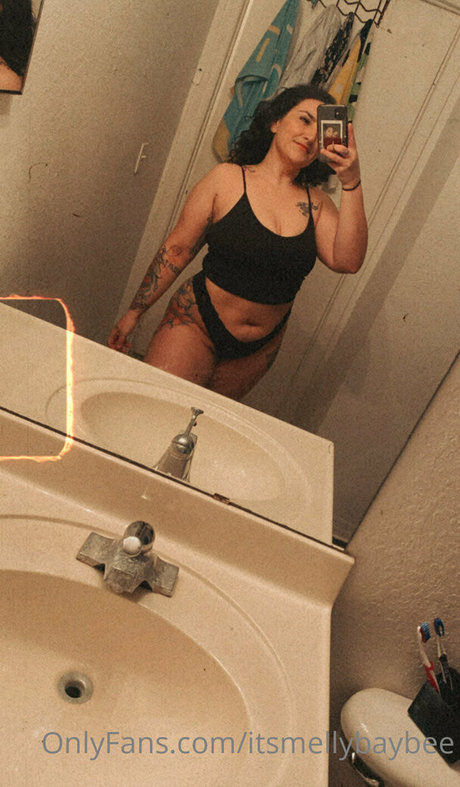 itsmellybaybee pornstar high quality pics