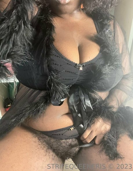 Strifequeeneris pretty model picture