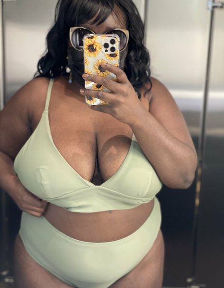 Strifequeeneris pretty actress images