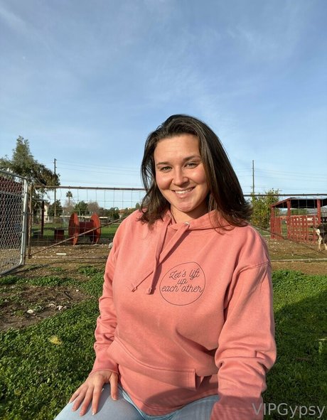 courtneylynnfree nudes star galleries