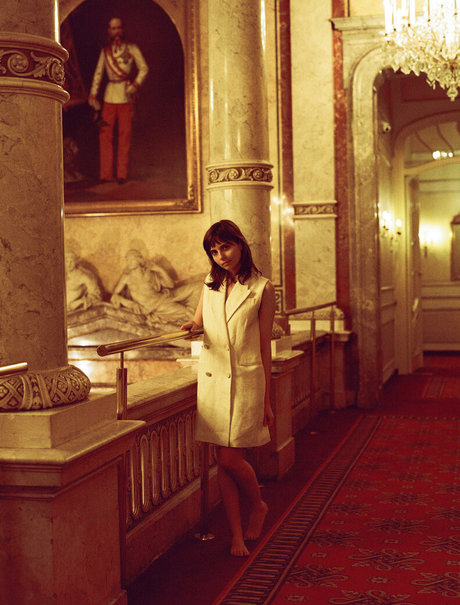 liararouxxxx beautiful model picture