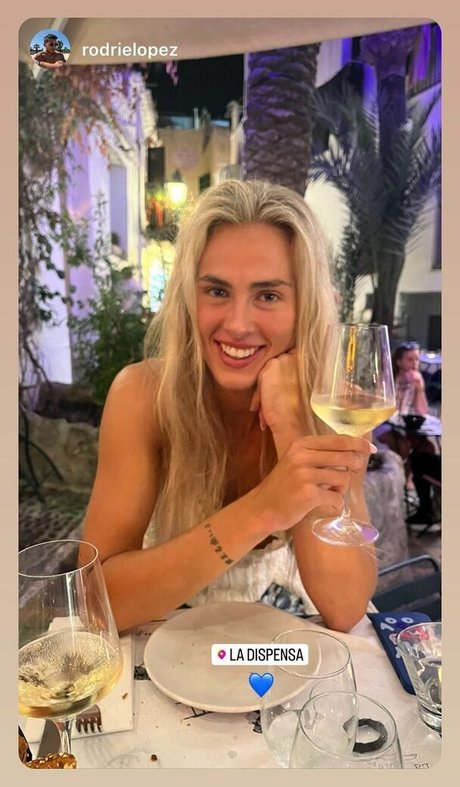 hijabi onlyfans beautiful pics