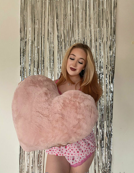 selfcarewithchloe hd star photos