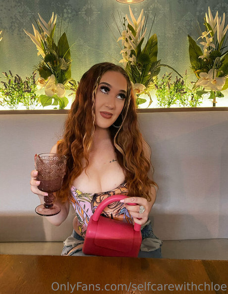 selfcarewithchloe art model pics