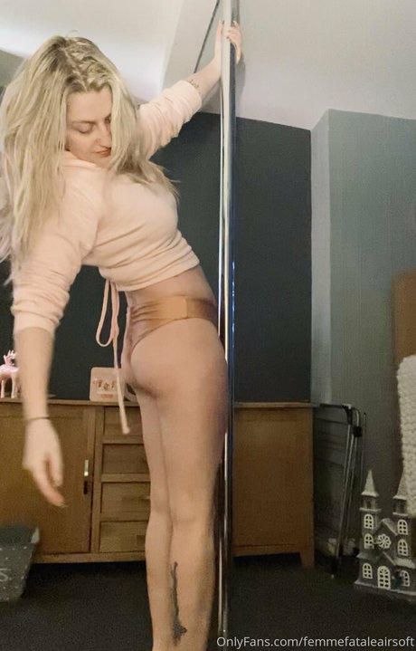 Femmefataleairsoft star xxx picture