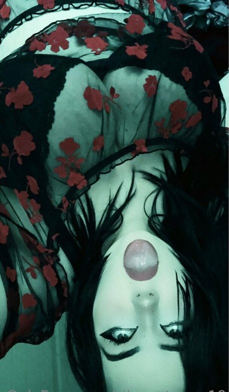 silver stormz19 naked star image