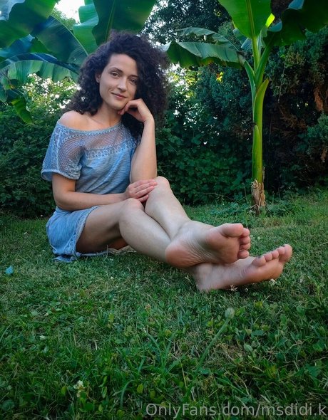 teen solo onlyfans beautiful photo