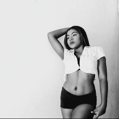 Dayana lopez hd star photo