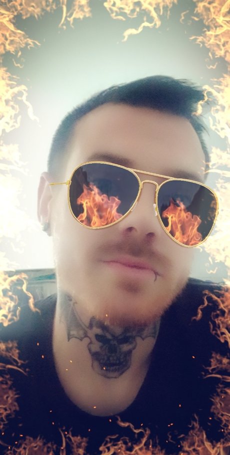 british blonde onlyfans exclusive image