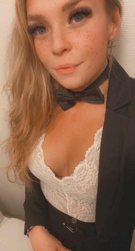 Barbiedockan_ perfect pornstar img