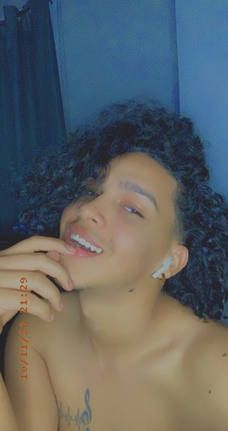 Juicy Juicy porn actress galleries