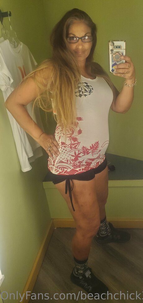 Beach Chick 321 nice pornstar pic