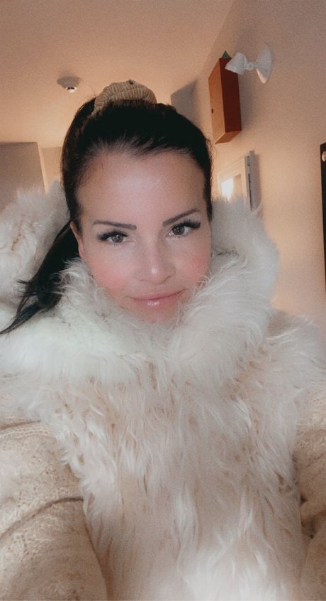 _bellarosy_ pornstar nice pic