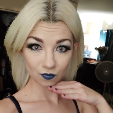 Mila Mystic model free photos