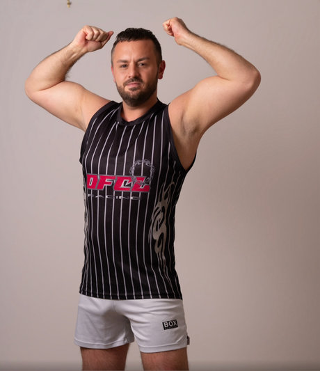 Big cummer UK model erotic galleries