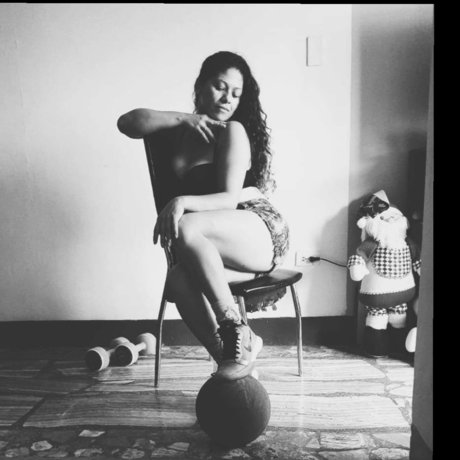 Tchimm pornstar top photo