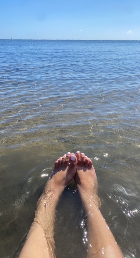 Daliany Marie beautiful actress image