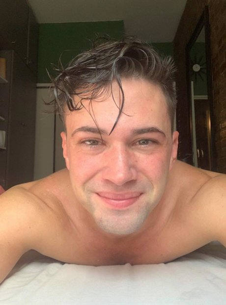 Milo Hudson beautiful star photos