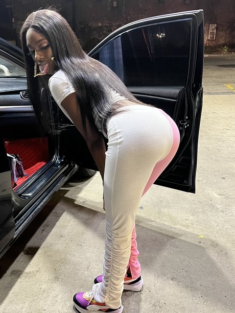 Millionares free actress pics