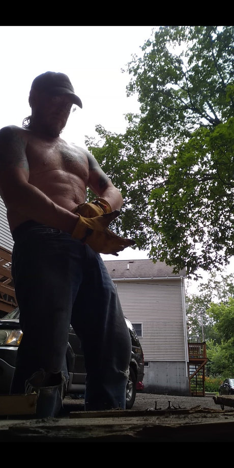 Carl beautiful model img