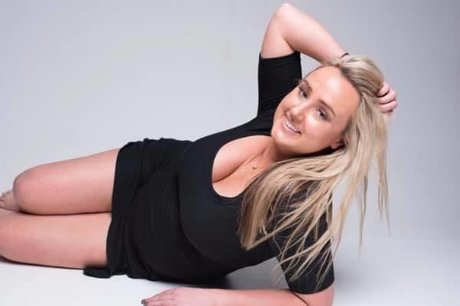 Carm sdmn model nude galleries