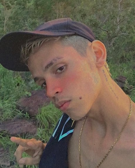 Andre mesquita sexy model archive