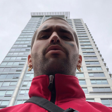 CartierHartt best model pic