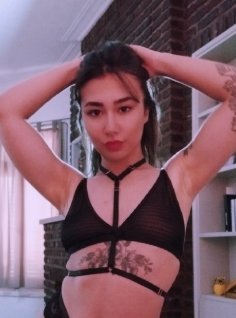 _Camila_ pornstar pretty photo