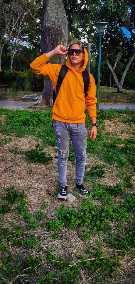 Jhonhood star sexy picture