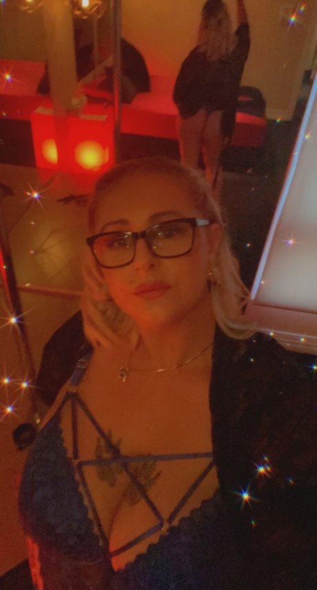 Bonnie xo xxx model gallery