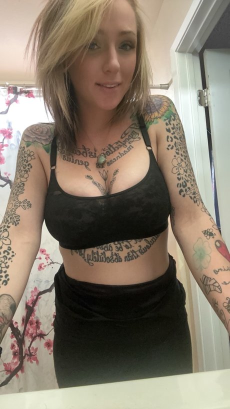 Bailey James pornstar naked pictures